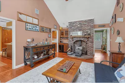 67 Clarke Drive, East Northport, NY 11731 - Photo 7
