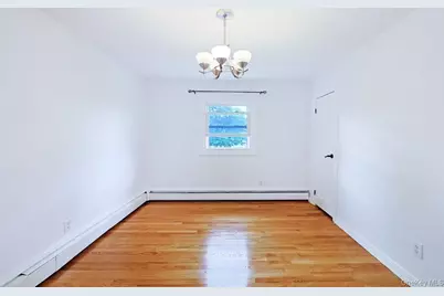 9 Grossman Street, Melville, NY 11747 - Photo 7
