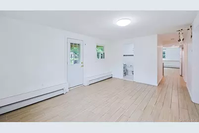 9 Grossman Street, Melville, NY 11747 - Photo 23