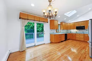 9 Grossman St, Melville, NY 11747 - Photo 11
