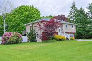 9 Grossman St, Melville, NY 11747 - Photo 33