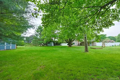 9 Grossman Street, Melville, NY 11747 - Photo 29