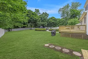 14 Brittany Ct, Northport, NY 11768 - Photo 25