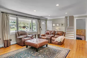 14 Brittany Ct, Northport, NY 11768 - Photo 9