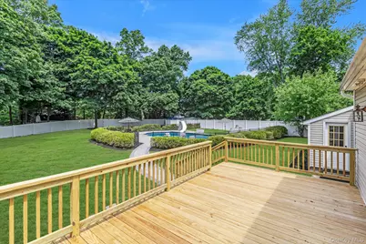 14 Brittany Court, Northport, NY 11768 - Photo 29