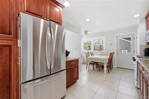 161 Sunset Rd, Massapequa, NY 11758 - Photo 15