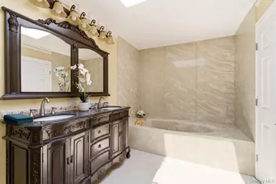 16306 71st Avenue #1323, Fresh Meadows, NY 11365 - Photo 25