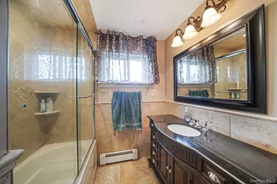 4 Sharon Drive, Coram, NY 11727 - Photo 21