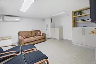 26121 Pembroke Ave, Great Neck, NY 11020 - Photo 33