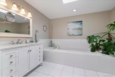 2442 6th Avenue, East Meadow, NY 11554 - Photo 27