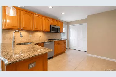 2442 6th Avenue, East Meadow, NY 11554 - Photo 9