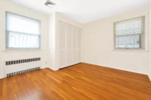 255-40 147th Dr, Rosedale, NY 11422 - Photo 9