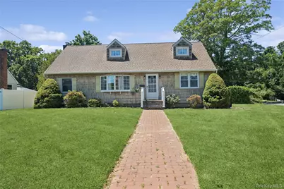 52 Center Street, Ronkonkoma, NY 11779 - Photo 1