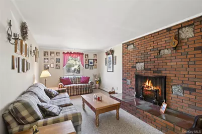 52 Center Street, Ronkonkoma, NY 11779 - Photo 7