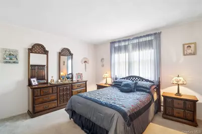 52 Center Street, Ronkonkoma, NY 11779 - Photo 11