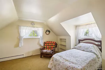 52 Center Street, Ronkonkoma, NY 11779 - Photo 15