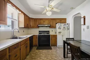 351 Grandview Blvd, Yonkers, NY 10710 - Photo 7