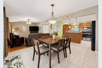 26 Campus Drive, Farmingville, NY 11738 - Photo 5
