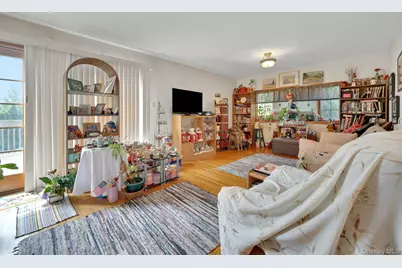 309 Pelham Road, New Rochelle, NY 10805 - Photo 3