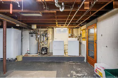 [Address not provided], Lindenhurst, NY 11757 - Photo 25