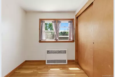 [Address not provided], Lindenhurst, NY 11757 - Photo 23