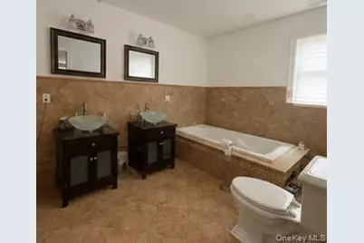424 Bellevue Avenue, Yonkers, NY 10703 - Photo 13