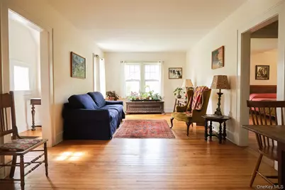 28 S Parsonage Street, Rhinebeck, NY 12572 - Photo 3