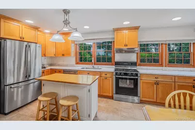 75 Champlin Avenue, Bellport, NY 11713 - Photo 15