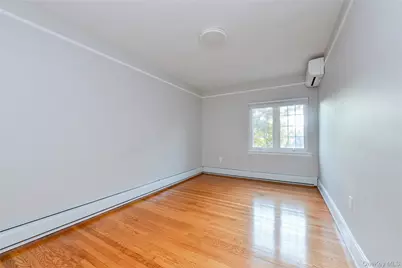 43-34 192 Street #2nd Floor, Flushing, NY 11538 - Photo 9