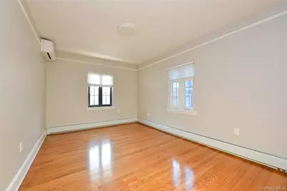43-34 192 Street #2nd Floor, Flushing, NY 11538 - Photo 7
