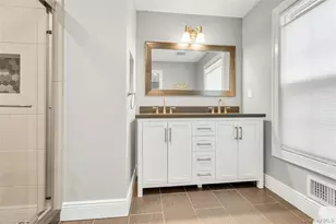 2 Eton Ct, Plainview, NY 11803 - Photo 15