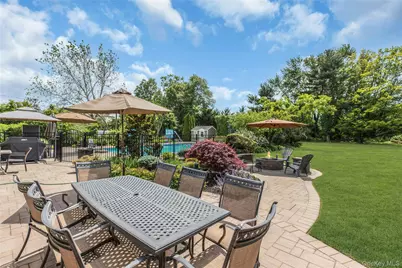 2 Eton Court, Plainview, NY 11803 - Photo 35