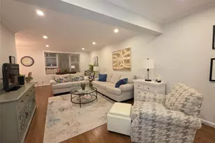 1 Oakridge Pl, Eastchester, NY 10709 - Photo 9