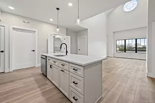 80 Dfivision St, Patchogue, NY 11772 - Photo 3