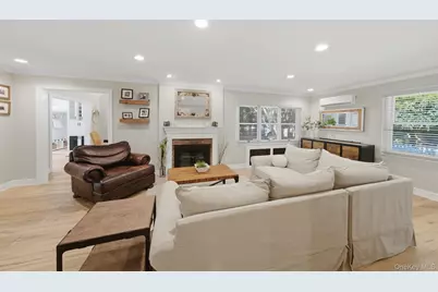 30 Landing Meadow Road, Smithtown, NY 11787 - Photo 5