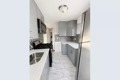 104-11 197th Street #2nd Fl, Saint Albans, NY 11412 - Photo 3