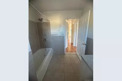 104-11 197th Street #2nd Fl, Saint Albans, NY 11412 - Photo 11