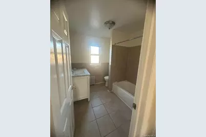 104-11 197th Street #2nd Fl, Saint Albans, NY 11412 - Photo 9