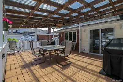 11 Damin Drive, Farmingdale, NY 11735 - Photo 25