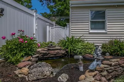 11 Damin Drive, Farmingdale, NY 11735 - Photo 33