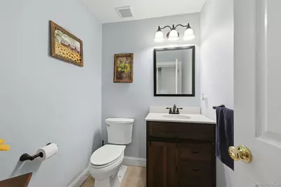 21 Tallmadge Trail, Miller Place, NY 11764 - Photo 9