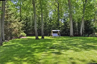 21 Tallmadge Trail, Miller Place, NY 11764 - Photo 3