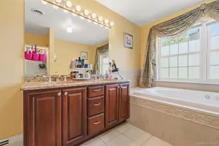 8 Wayne Ct, Middletown, NY 10941 - Photo 33