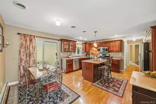 8 Wayne Ct, Middletown, NY 10941 - Photo 11
