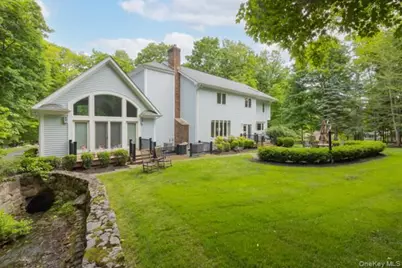 19 W Gate Road, Suffern, NY 10901 - Photo 3