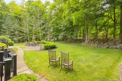 19 W Gate Road, Suffern, NY 10901 - Photo 7