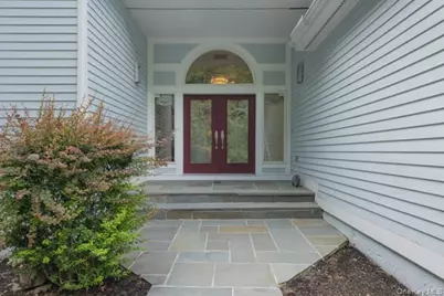19 W Gate Road, Suffern, NY 10901 - Photo 11