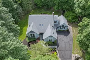19 W Gate Rd, Suffern, NY 10901 - Photo 9