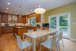 19 W Gate Rd, Suffern, NY 10901 - Photo 19