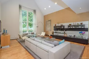 19 W Gate Rd, Suffern, NY 10901 - Photo 13
